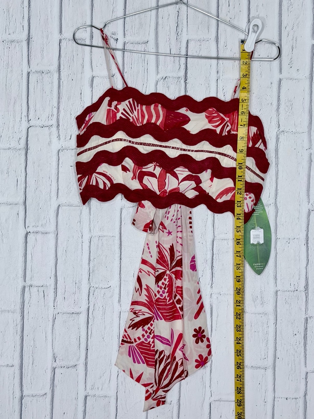 🌺 FARM Rio 100% COTTON Rio Tiles Off-White Crop Top NWT Medium Ric Rac Tie Back - Picture 6 of 10